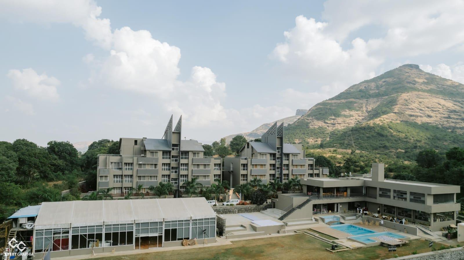Mountain Shadow Resort 1